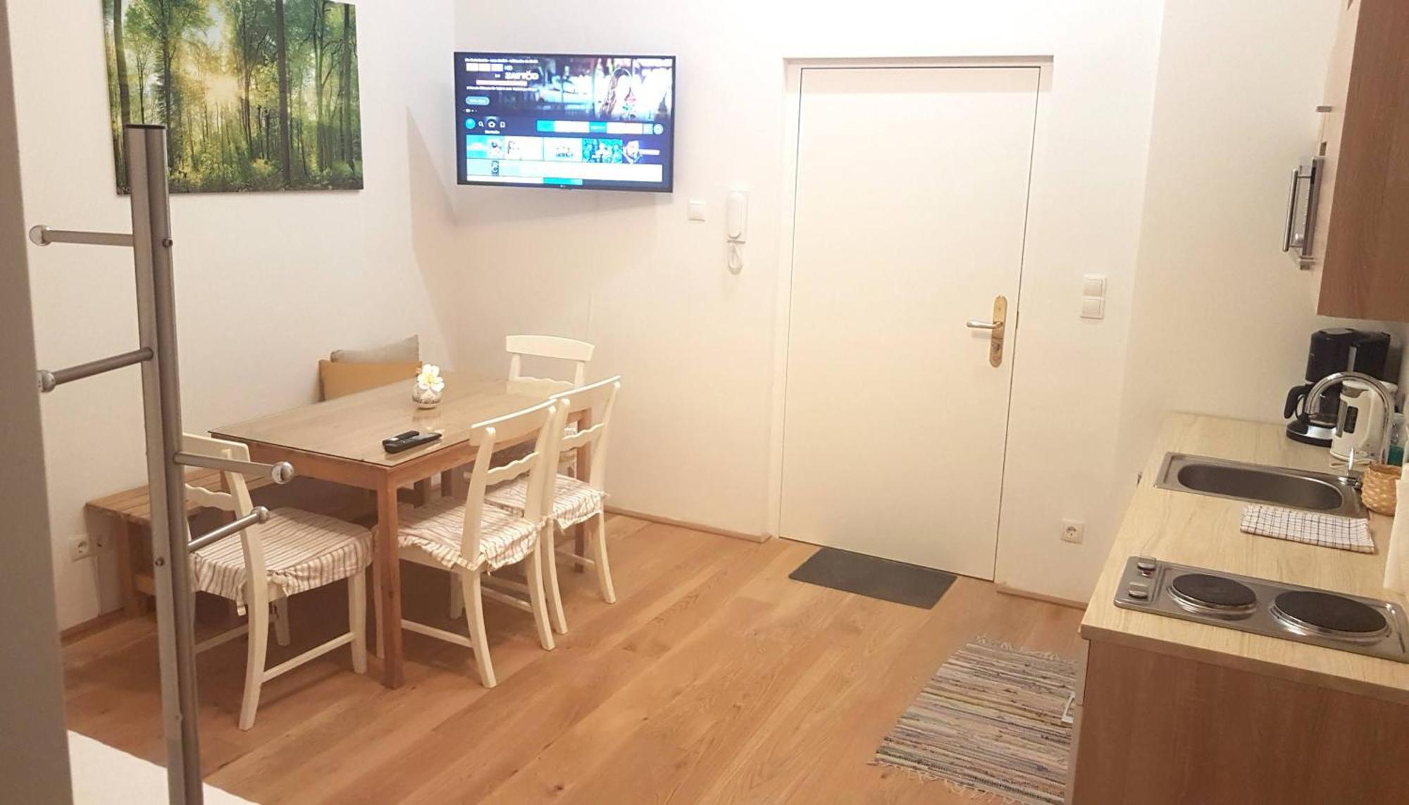 Sobieski District-1 Ring Apartments Vienna Room photo